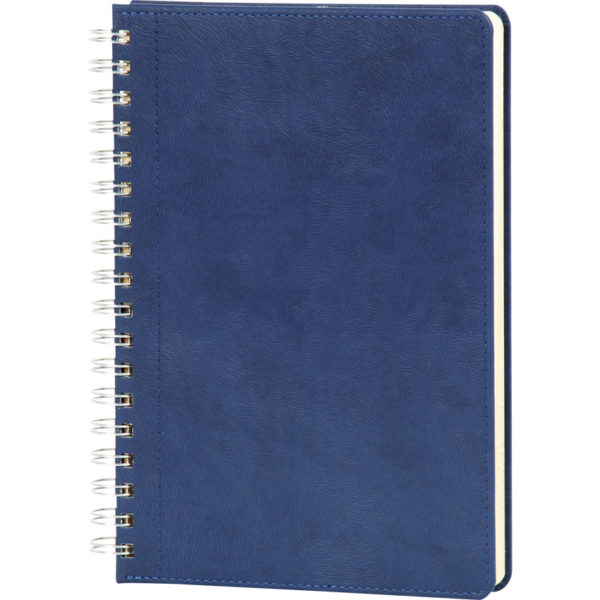 PT-151 Spiralli Tarihsiz KARELİ Defter 20x28 cm İç Kağıtlar Boyutu: 20x28 cm Kağıt Cinsi: 80 gr. Krem Kağıt 240 Sayfa -Kareli Termo Deri Kapak